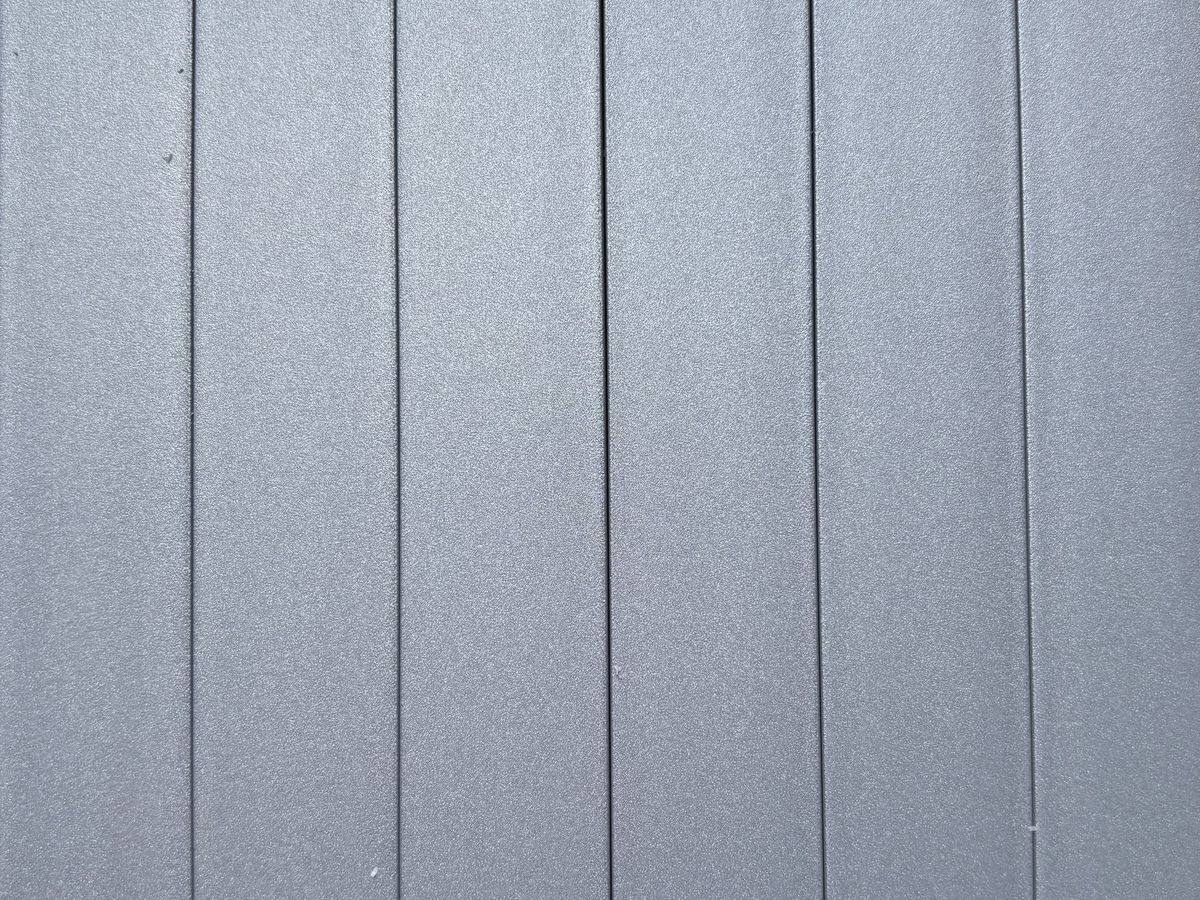 E9 — decoro alluminio